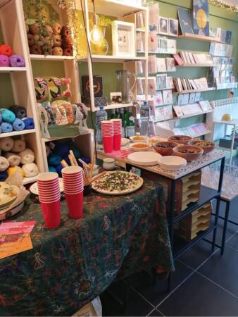 Drinks and nibbles in Snout, Ballincollig, Cork for the release of Curry, Chaos and Love by Elizabeth O'Brien