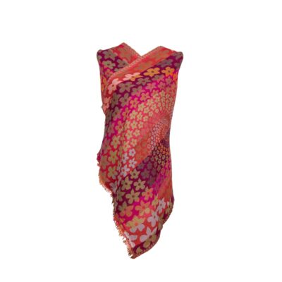 Peachy Daisies Merino Wool by Caraliza Designs